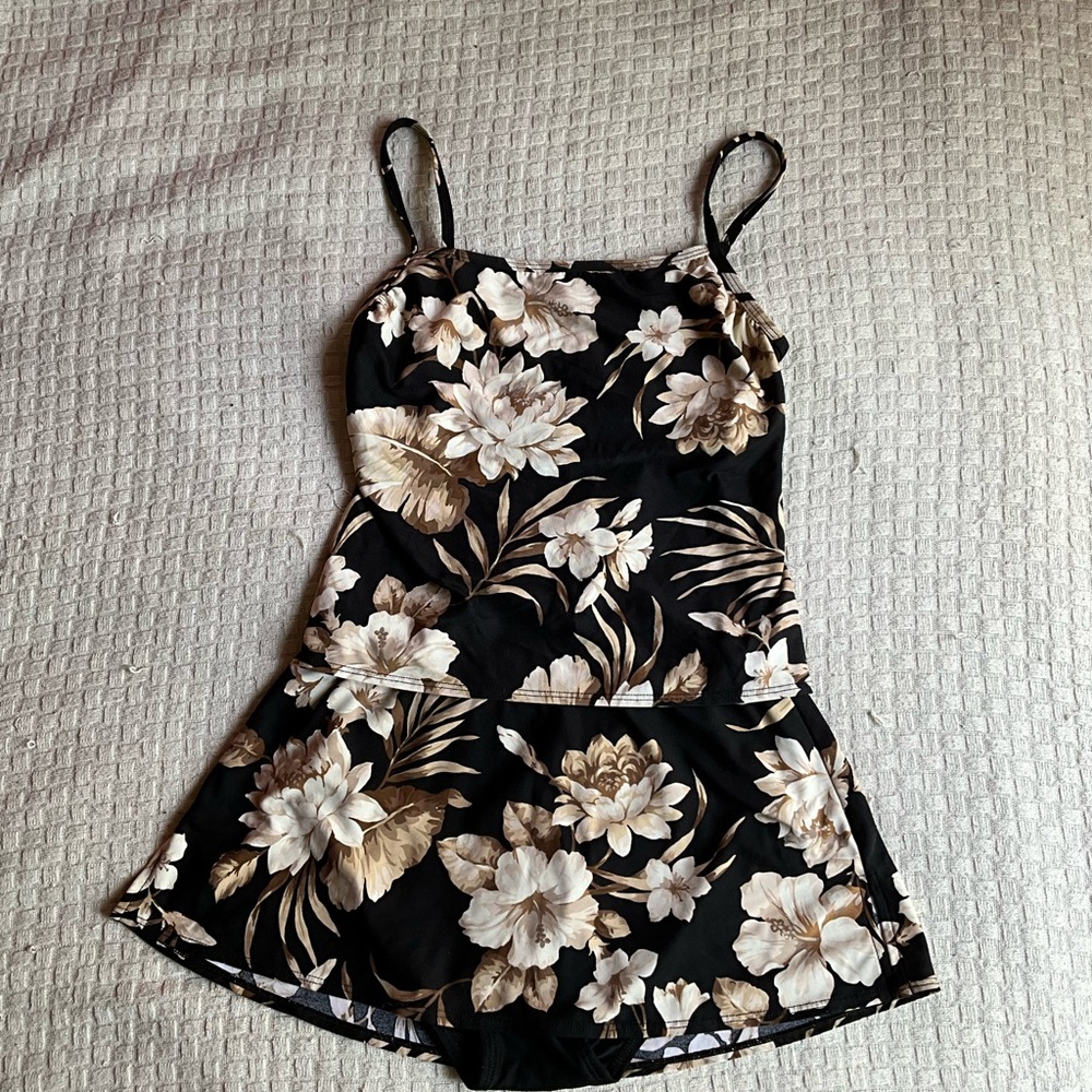 Floral swim skirt set